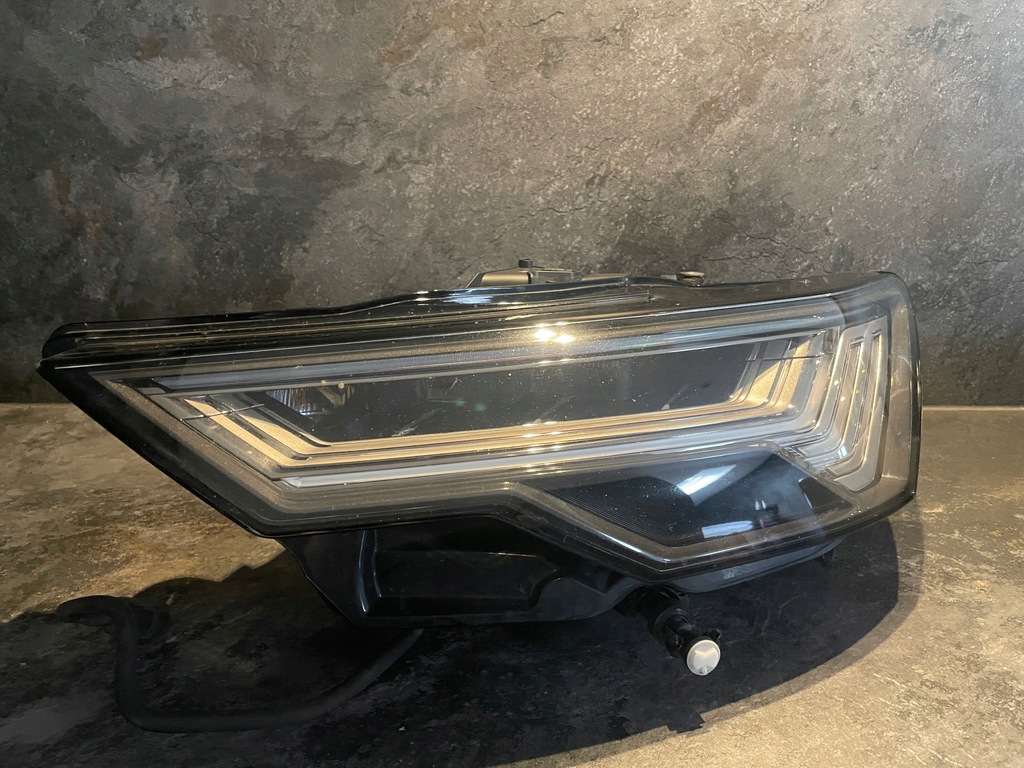 фото №1, Лампы перед audi a6 c8