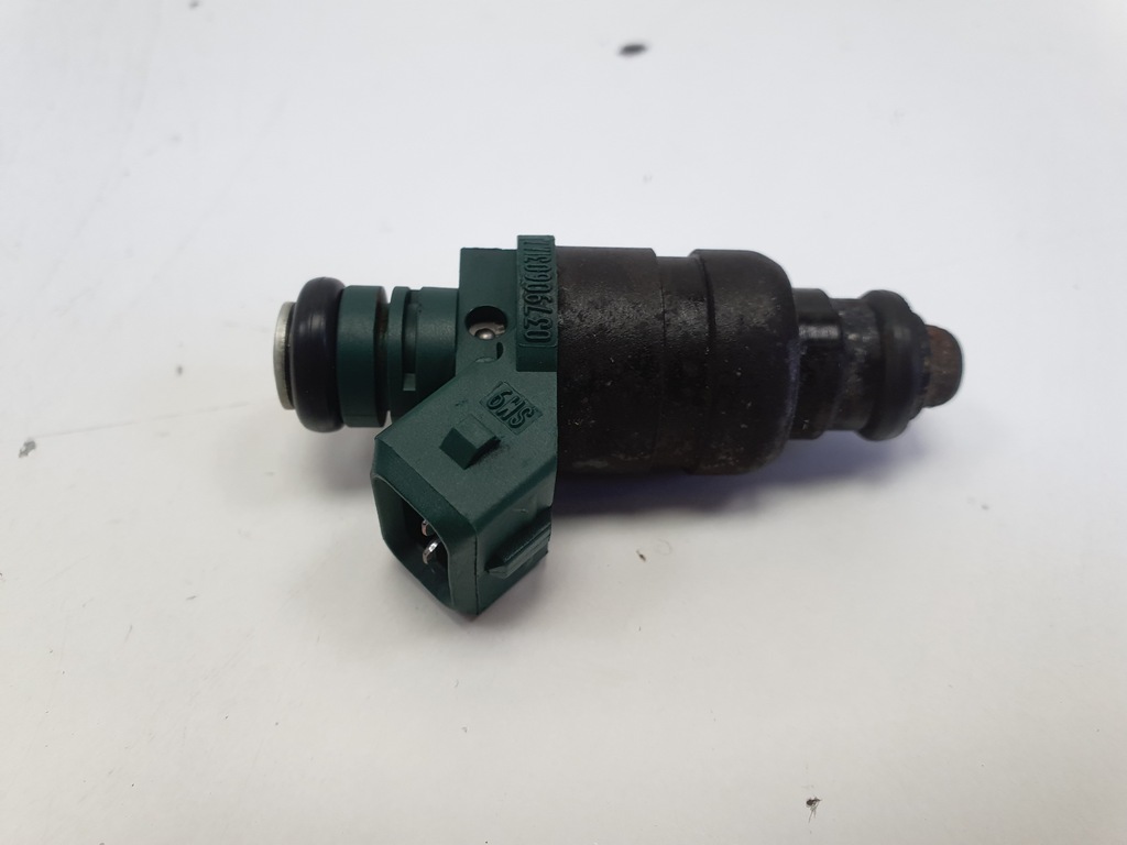 фото №9, Audi a3 8l 1.6 8v форсунка инжектор 037906031aa