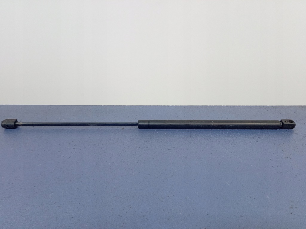 фото №1, Porsche cayenne i амортизатор привод капот