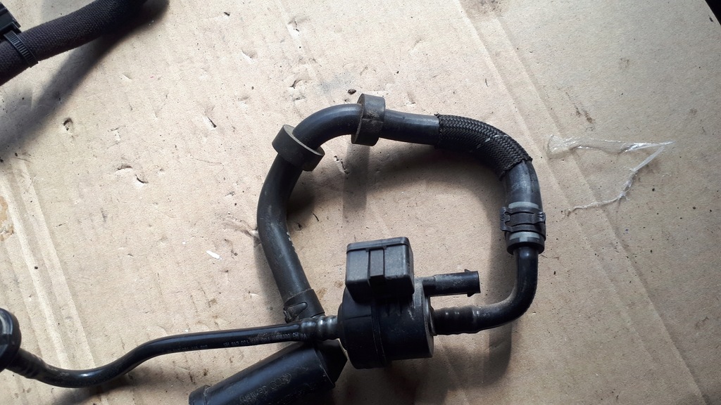 фото №3, S7 4g a7 шланг клапан wąż 4.0 tfsi s6 a6 c7