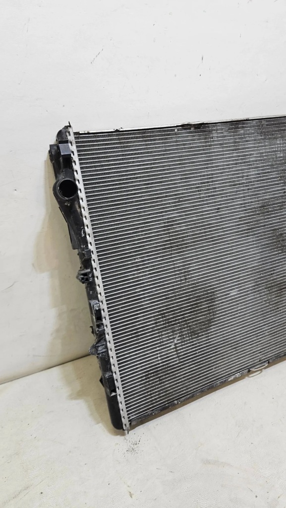 Радіатор води впуск mercedes sprinter w907 a9075001200 Київ