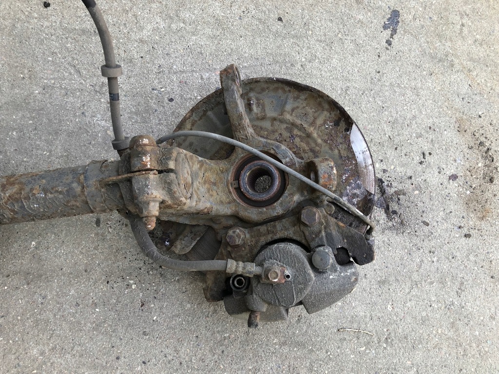 фото №6, Поворотный кулак правая 6r0413031ar audi a1 8x0