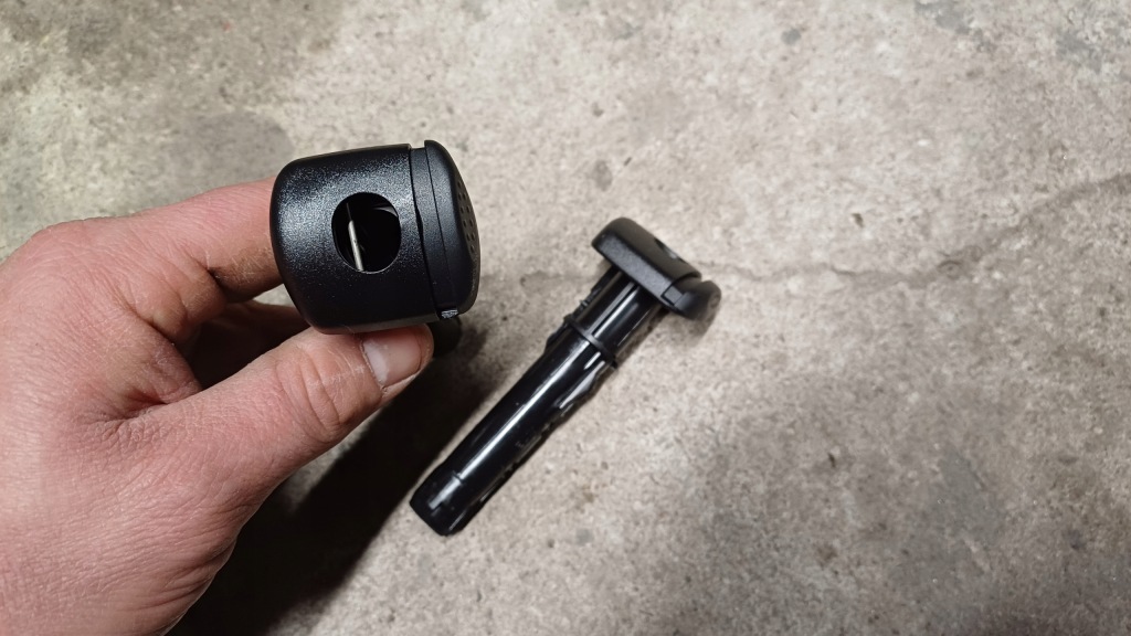 фото №1, Ford puma mk2 кронштейн направляющая подголовник задняя cu5a-96610d78