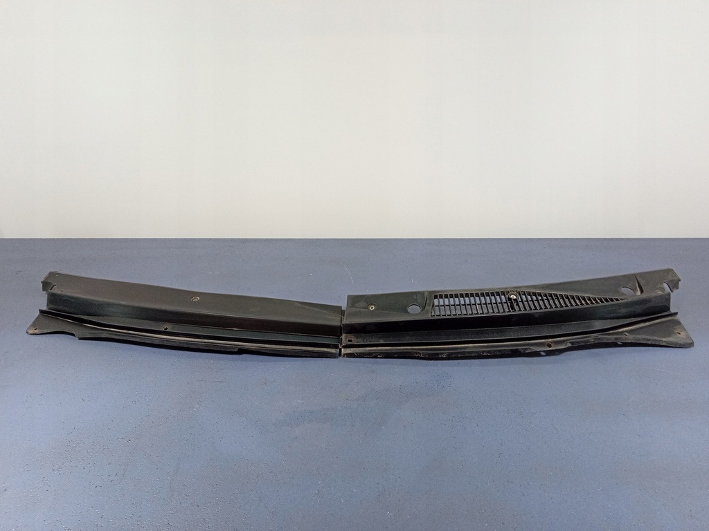 фото №1, Ford cougar 98- жабо пластиковый верхний eu