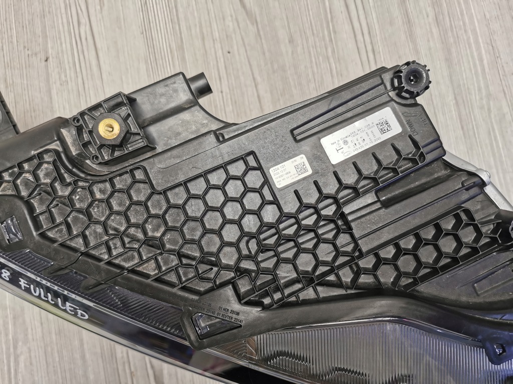 фото №13, Лампа левый перед vw caddy iv 2k8 2k8941035r идеальное состояние