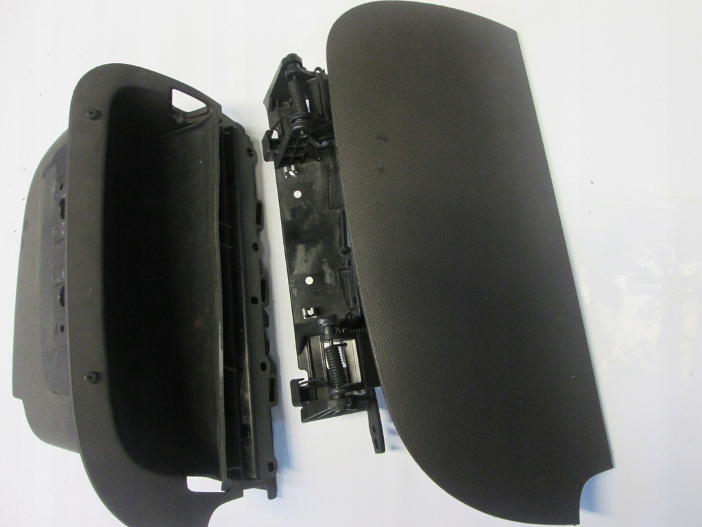 фото №7, Chrysler town country 11- бардачок пассажира w панель