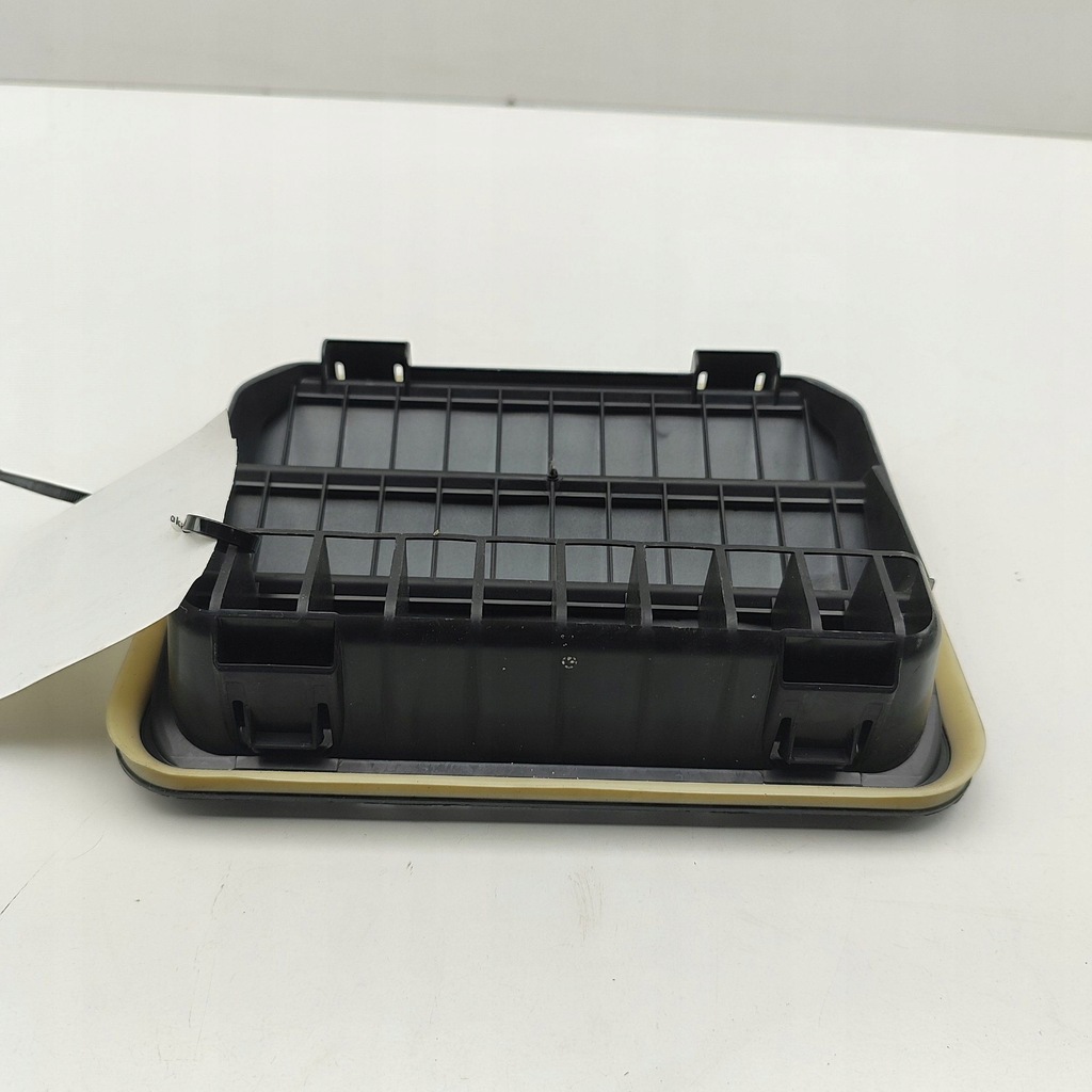 фото №7, Ford kuga iii 2024 решётка вентиляционная pod бампером задним