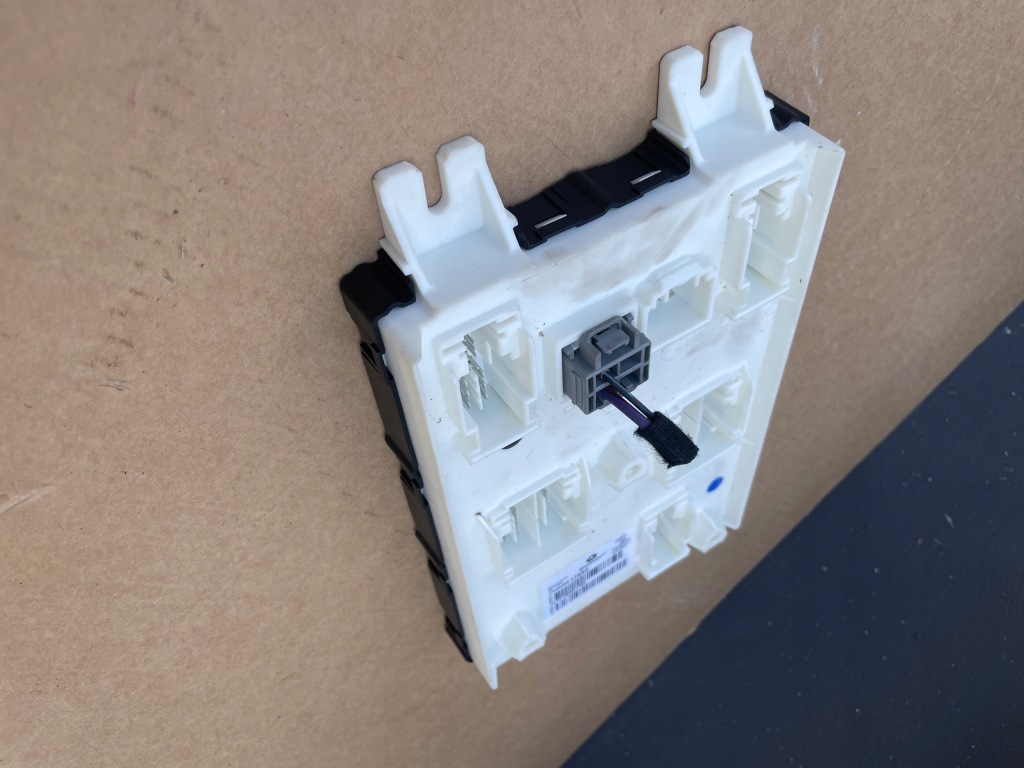 фото №1, Jeep wrangler jl 2018+ модуль коробка bsi 68268178ae