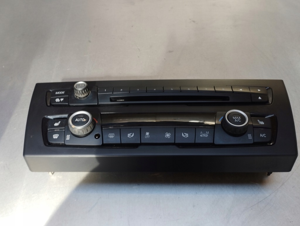 фото №4, Bmw f20 f21 панель обдув кондиционера радио кондиционер