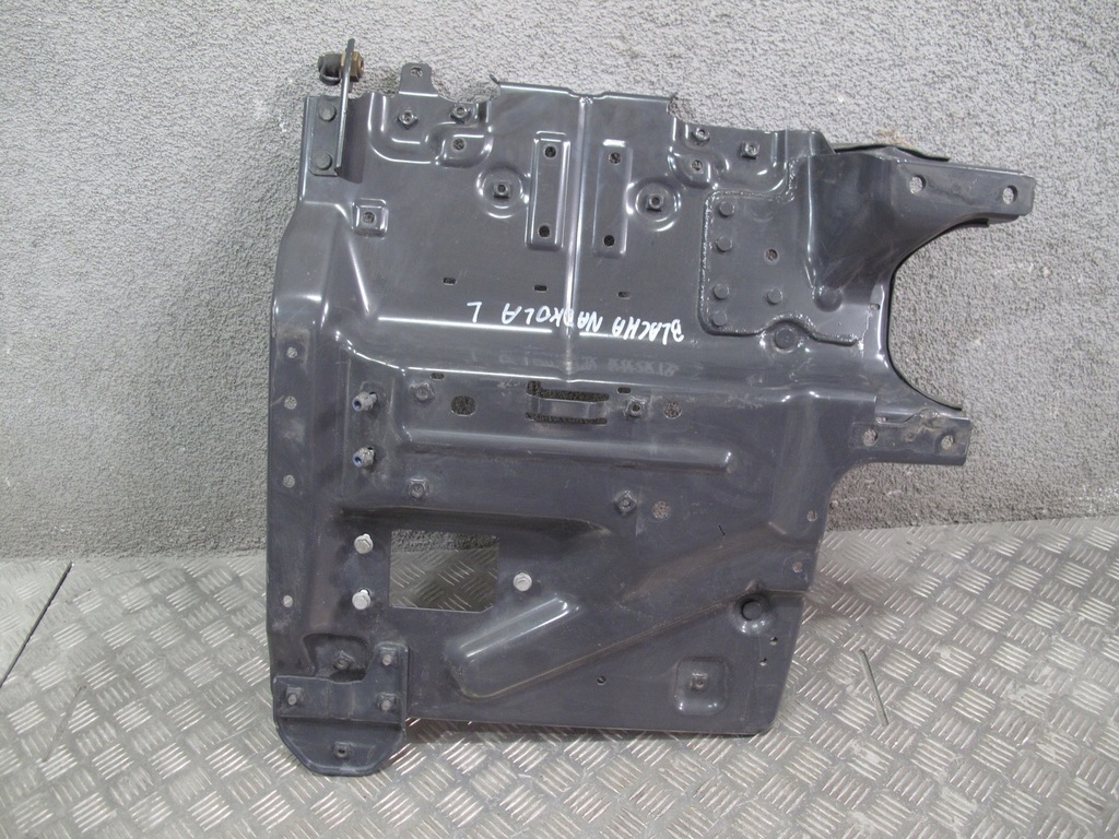 фото №3, Лист кронштейн подкрылок scania r s