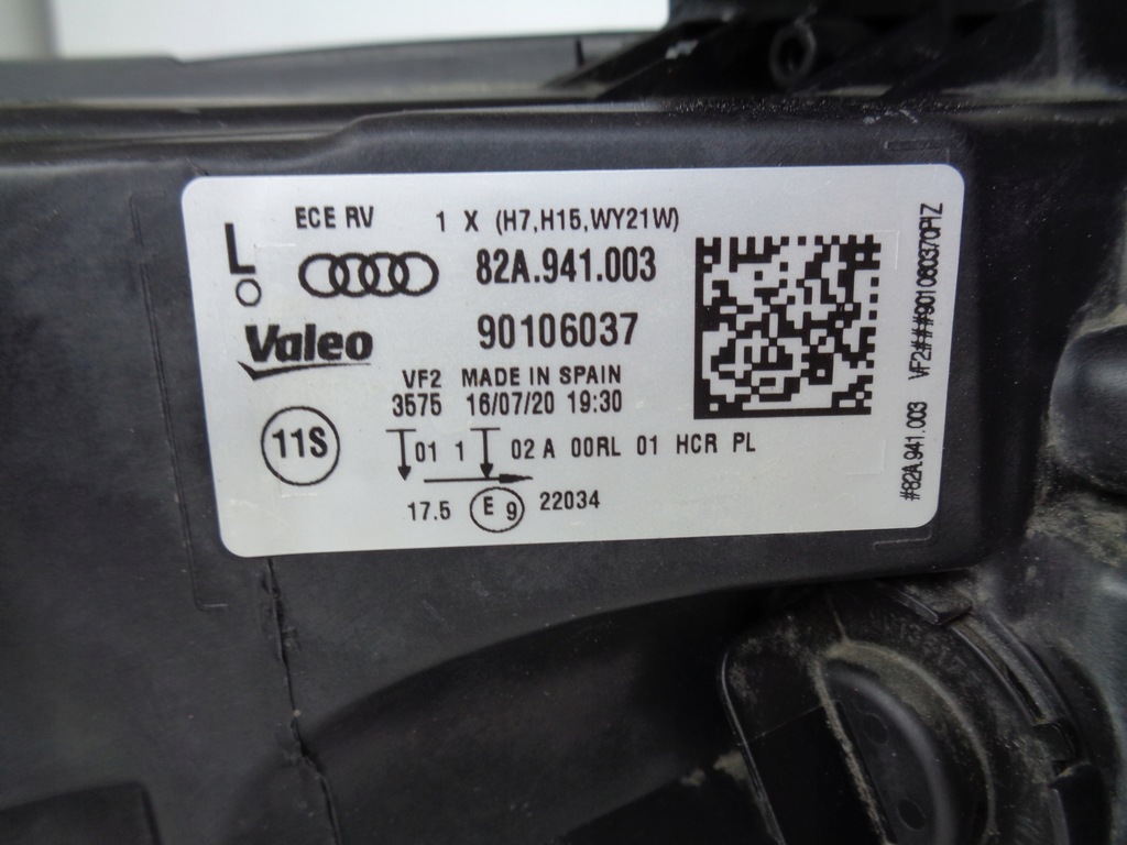 фото №10, Лампа левая фара audi a1 82a 18-