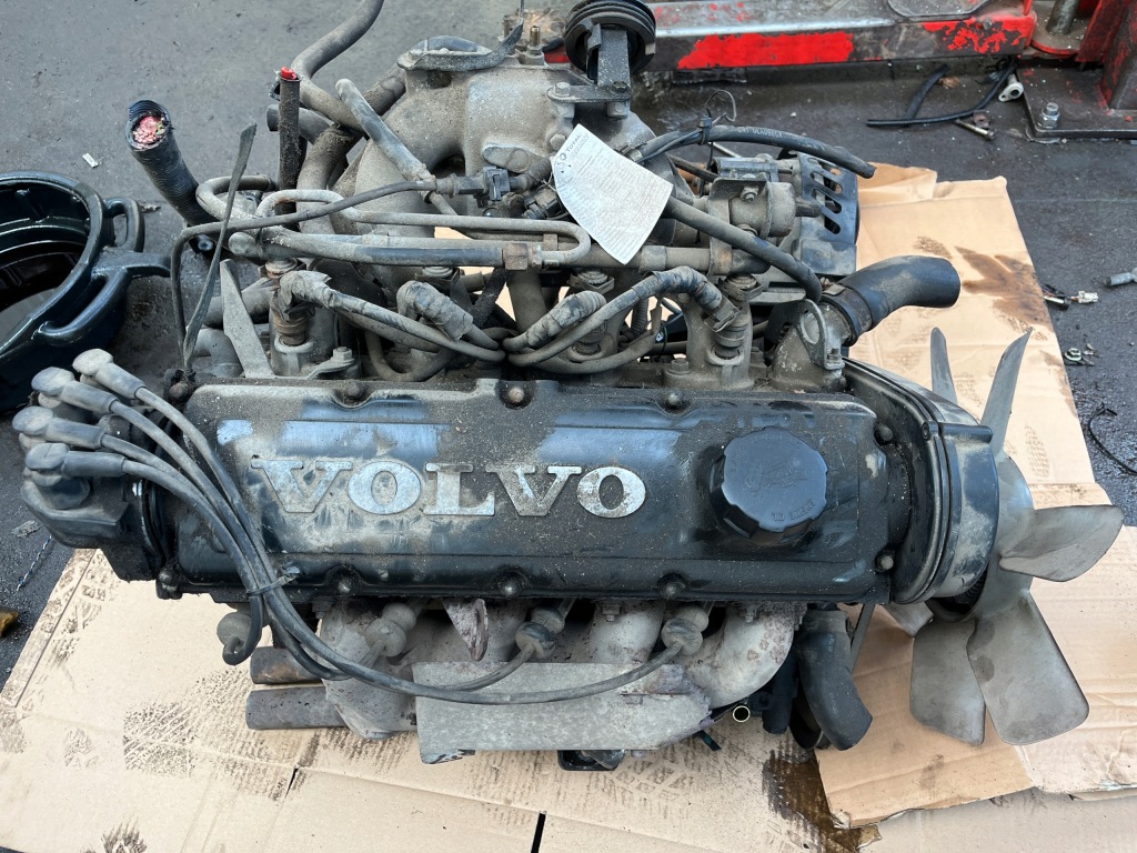 фото №1, Двигун kompletny b230 volvo 940 2.3 redblock оригінальний