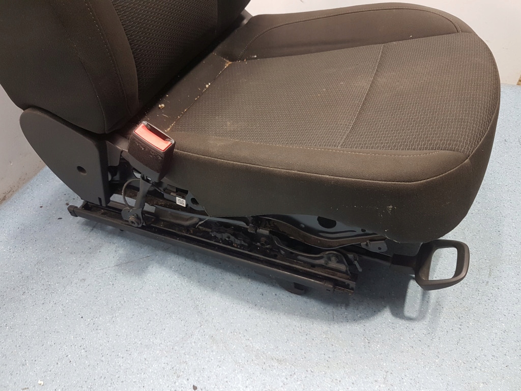 фото №7, Opel insignia a lift сидіння водія