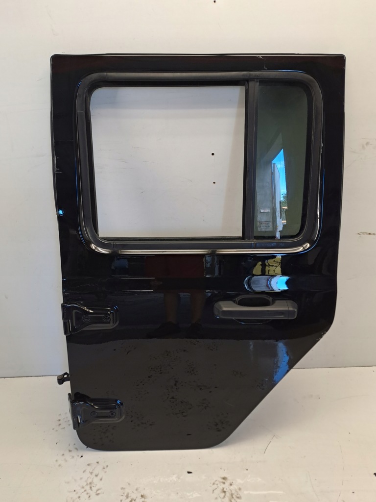 фото №1, Дверь задняя задние левая jeep wrangler 23r 18--- 4d