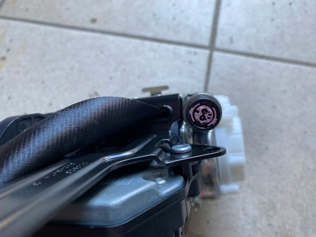 фото №13, Audi a3 8y s line pas безопасности 8y0857706h