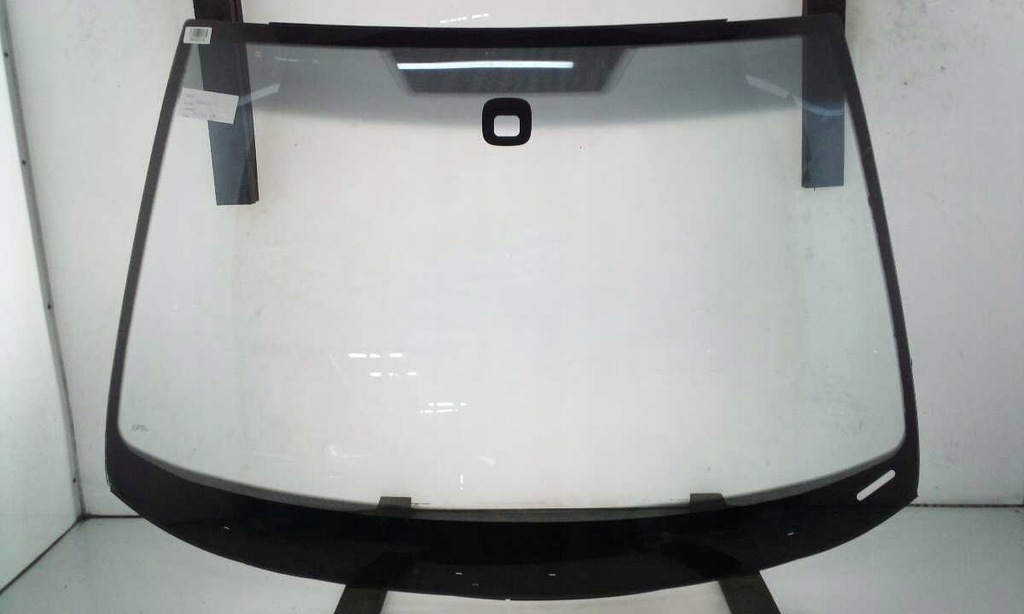 фото №1, Стекло лобовое skoda octavia 04-13 датчик