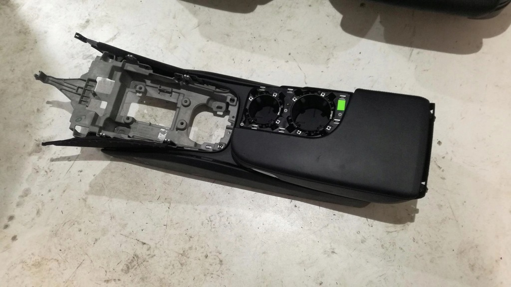 фото №14, Porsche panamera 971 сиденья сиденье туннель средний заднее сиденье