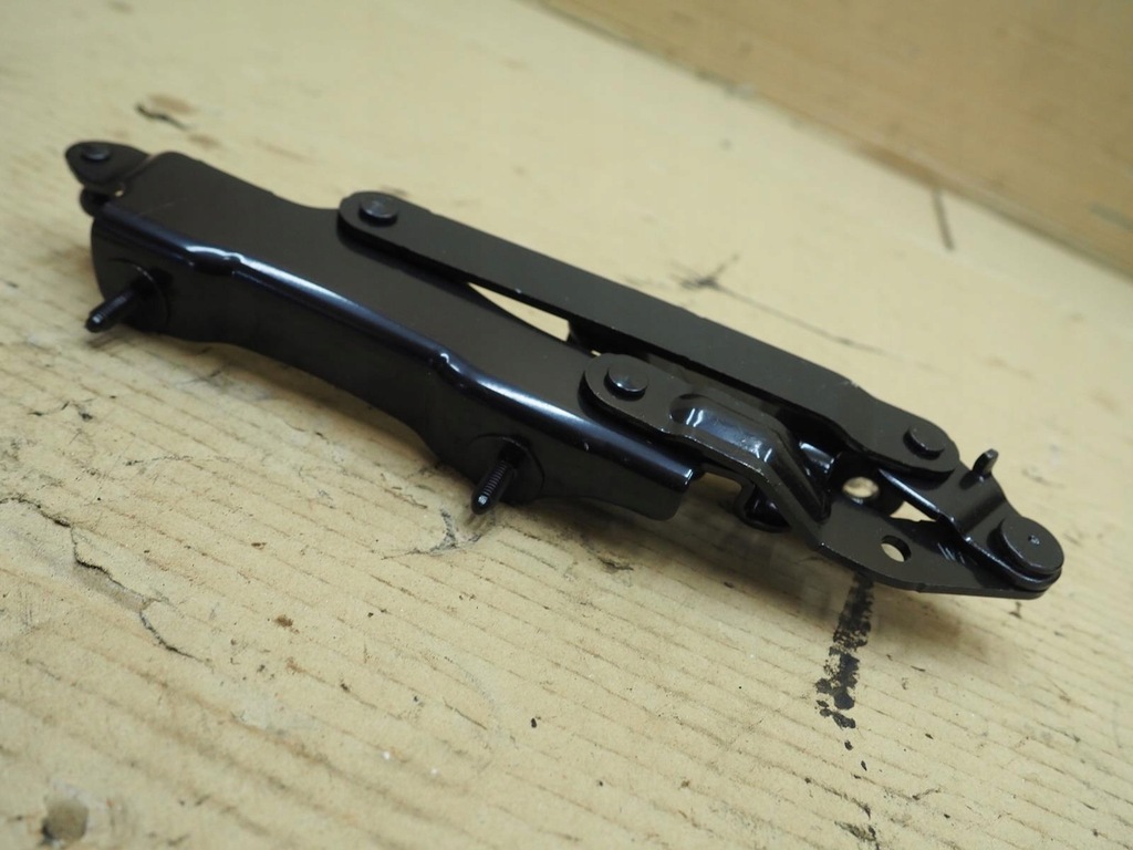 фото №11, Петля кришки mazda mx5 nd правий