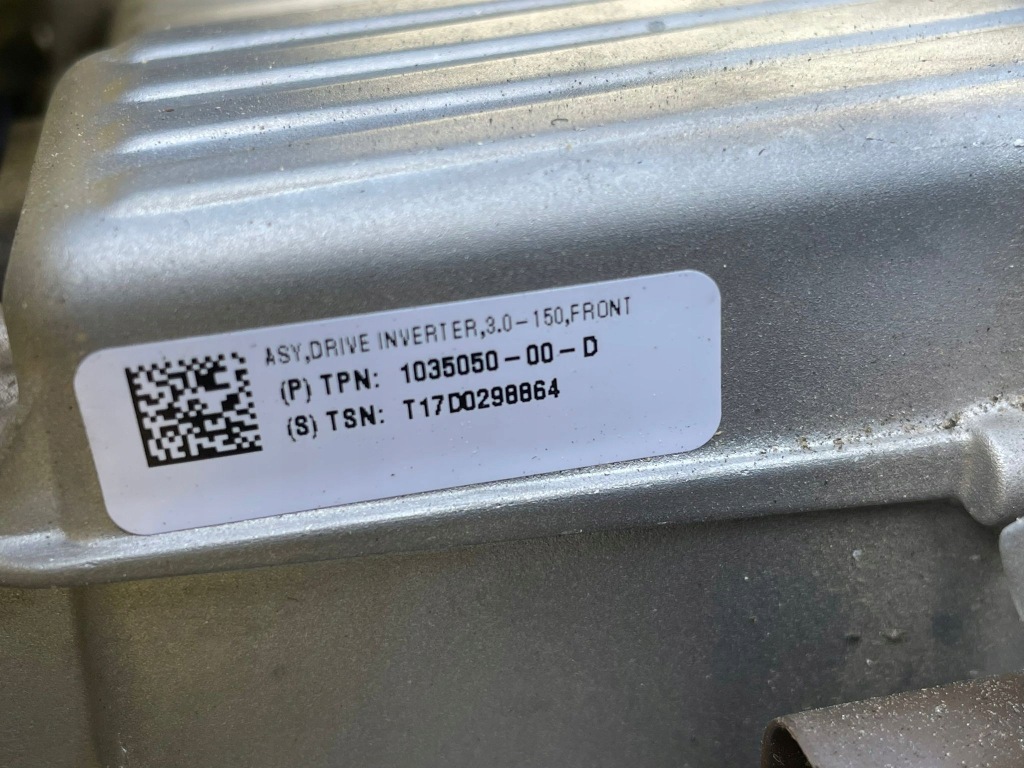 Tesla model s двигун перед привід електричний 4x4 1035050 в Україні