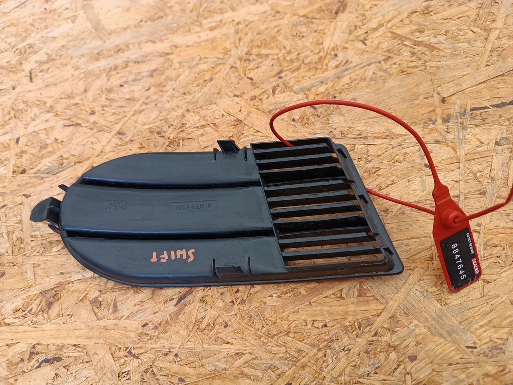 фото №10, Решётка радиатора решётка бампера правая suzuki swift mk6 iv 71751-63j0