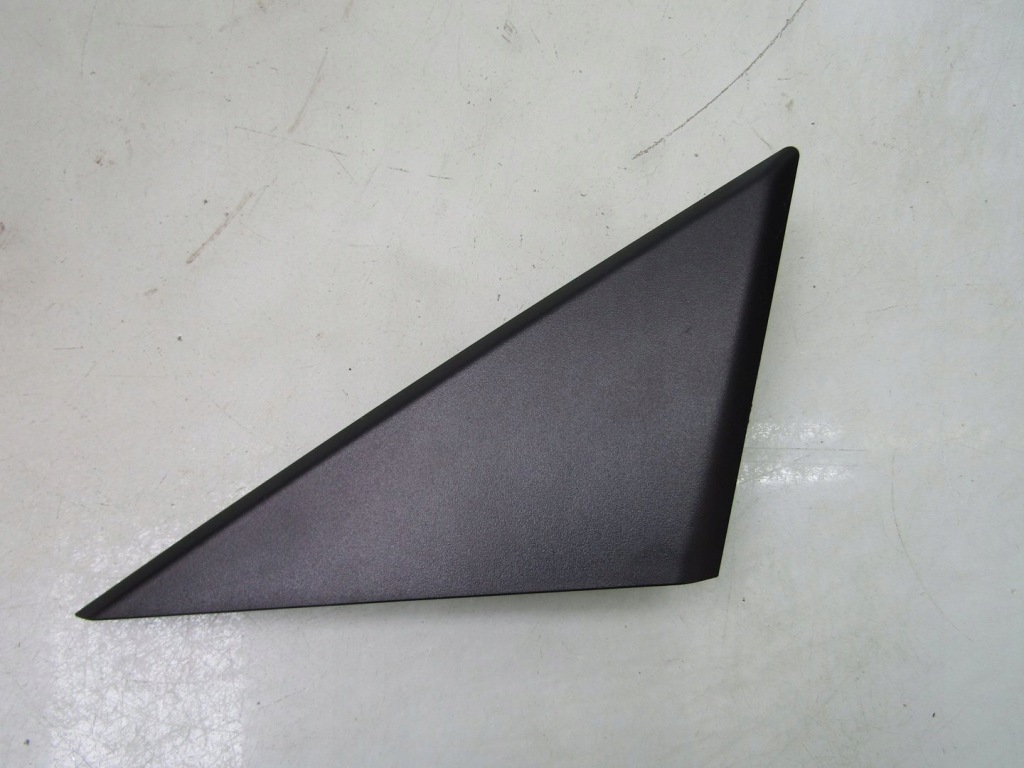 фото №1, Mazda 3 bp iv 21r треугольник дверь левый перед передний заглушка пластик защита