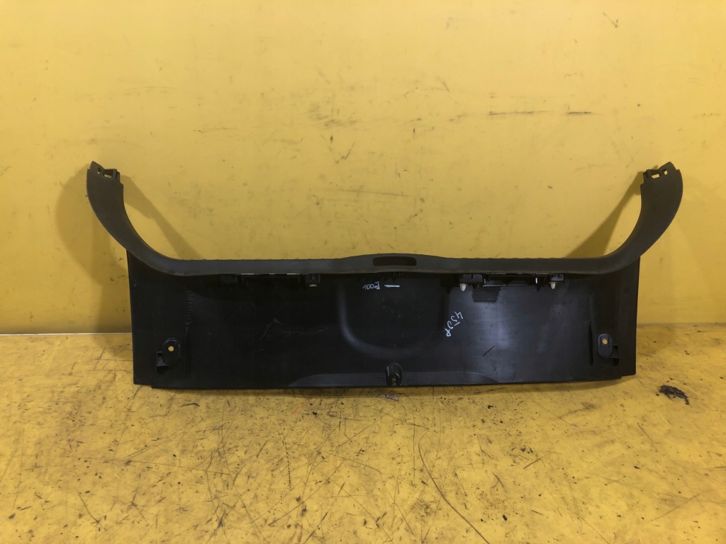 Купити Peugeot 308 накладка поперечина заднього задній