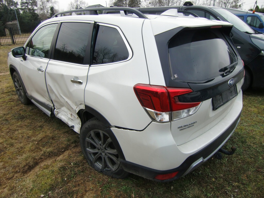 фото №2, Лампы правая левая subaru forester v 2021 r хороший