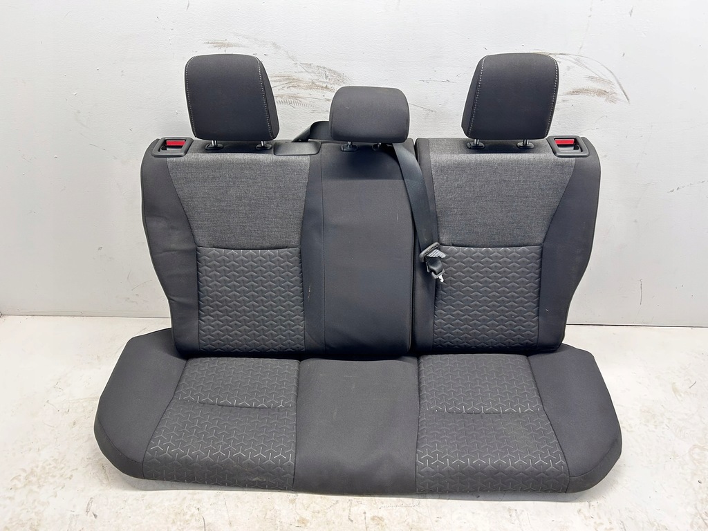 фото №12, Yaris cross гибрид сиденья заднее сиденье сиденье комплект материал