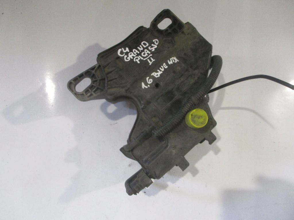 фото №1, Бак жидкость fap dpf citroen c4 grand picasso ii 1.6 bluehdi 9800323880