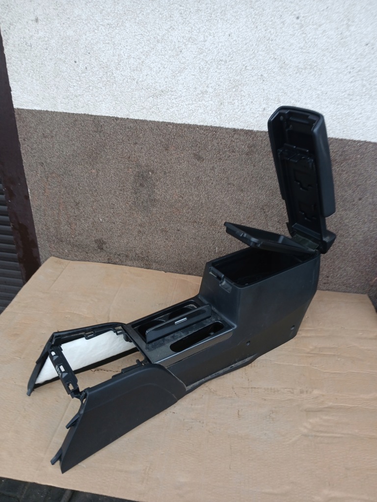 Купити Підлокітник справний оригінал honda accord vii 7