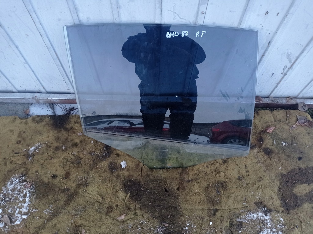 фото №1, Bmw 1 e87 - стекло правый задняя