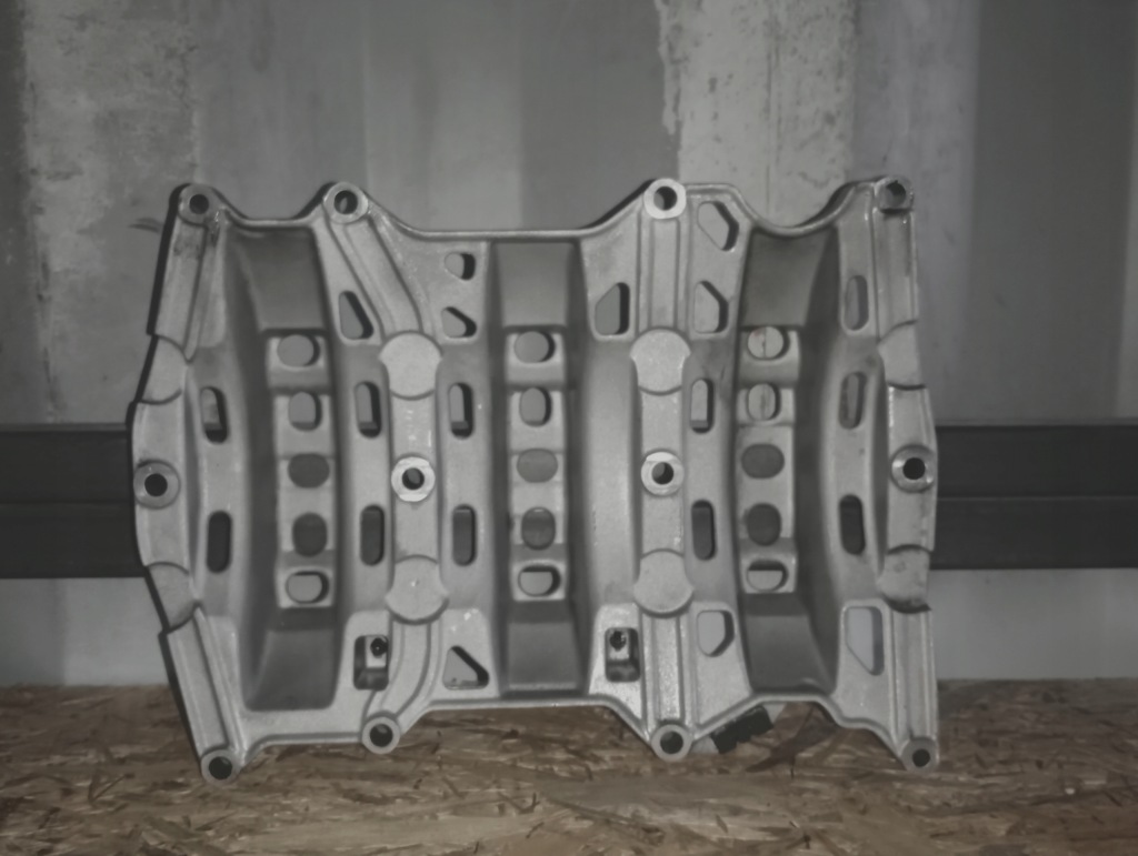 фото №2, Основа картера land rover оригінальний номер g4d3-6c800-ad