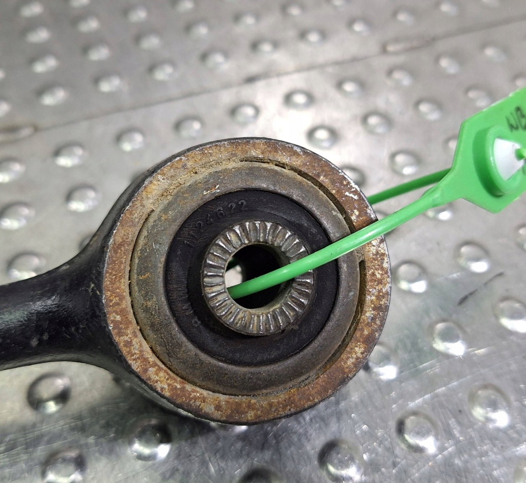 Важіль праві перед 11315741 bmw 5 e34 Зі Шроту