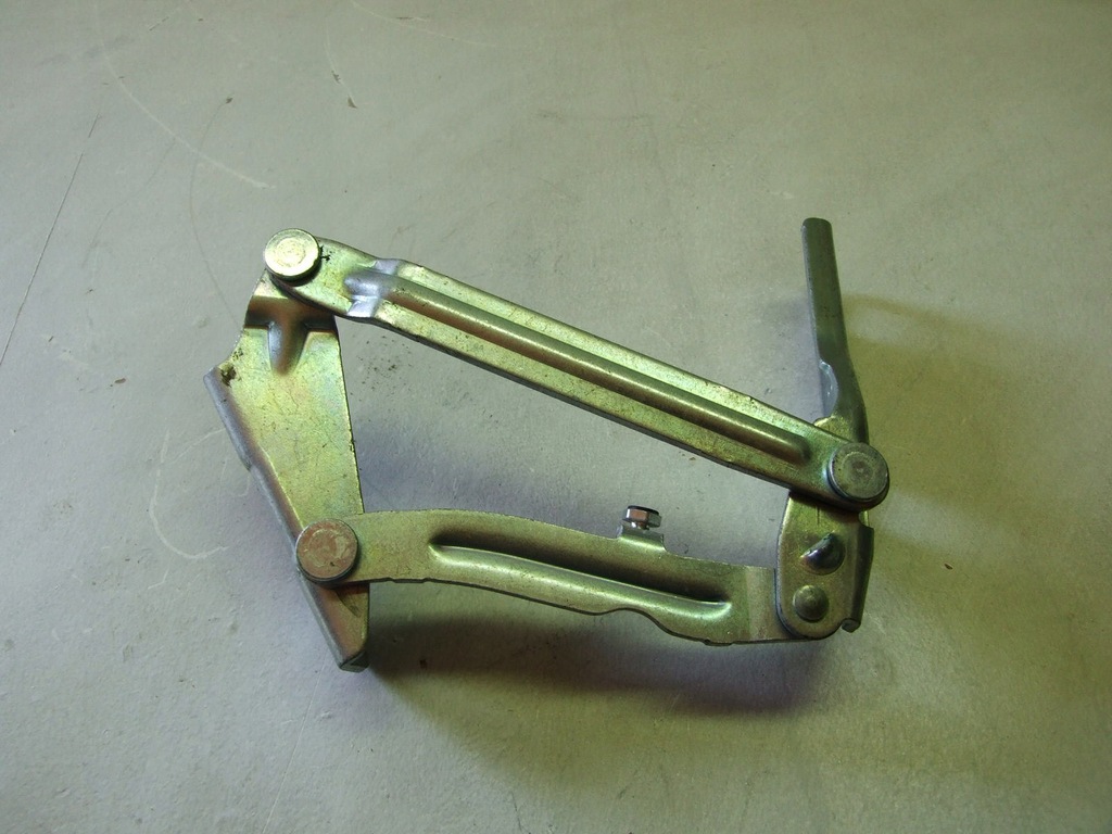 фото №1, Петля капот лівий mercedes sprinter vw 9067500021