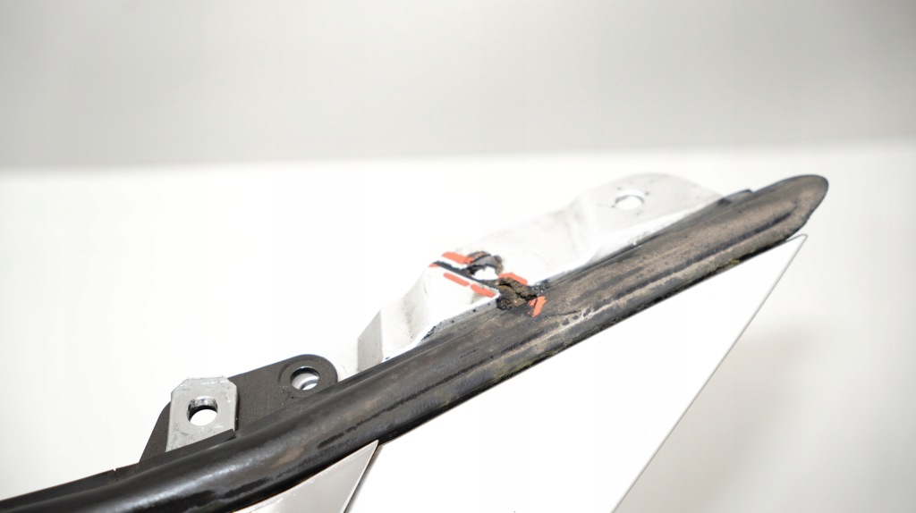 фото №9, Бампер перед передний lexus is ii 05-10r 1g1