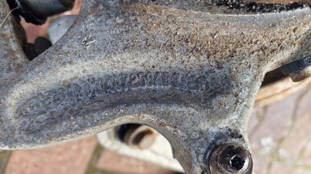 фото №10, Поворотний кулак права перед важелі macpherson audi a4 b8 przed lift