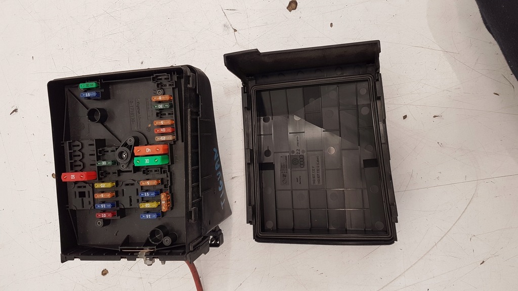 фото №4, Vw tiguan корпус коробка запобіжників