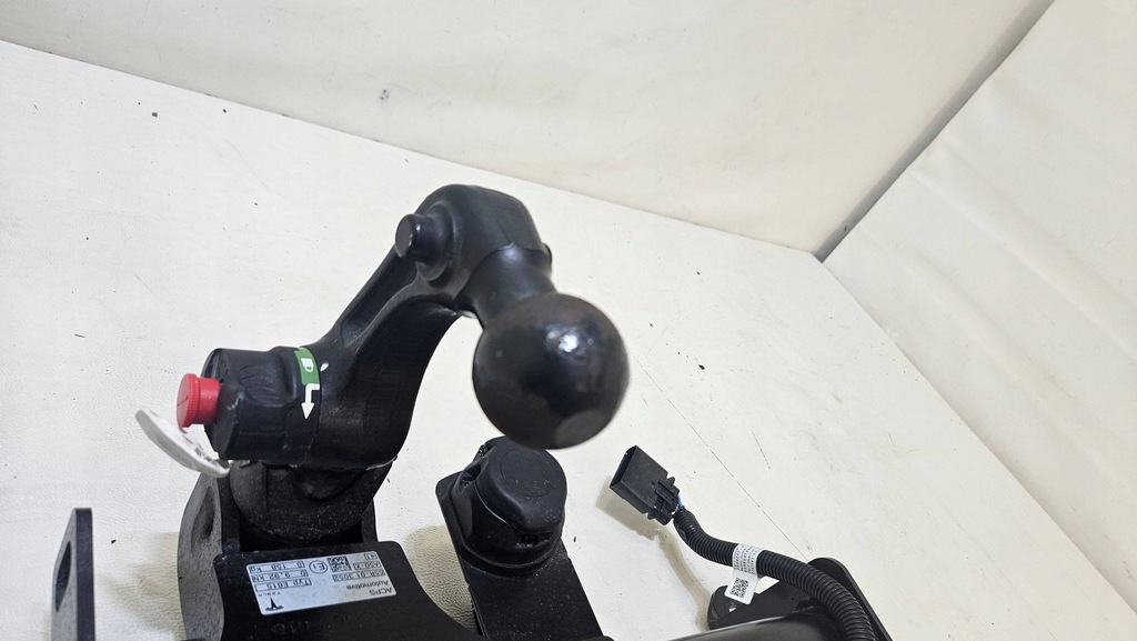 фото №6, Hak буксировочный модуль жгут шар tesla model y 1514411-00-j