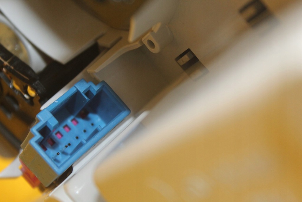 фото №14, Лампа освітлення кабіни стельовий audi q5 8r 8t0947135b 8k0951177