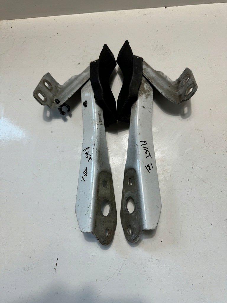 фото №1, Петлі капот renault master iii комплект