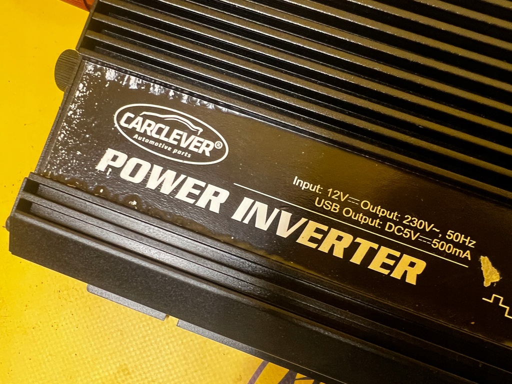фото №10, Преобразователь напряжения carclever 12/230v + usb 1200w