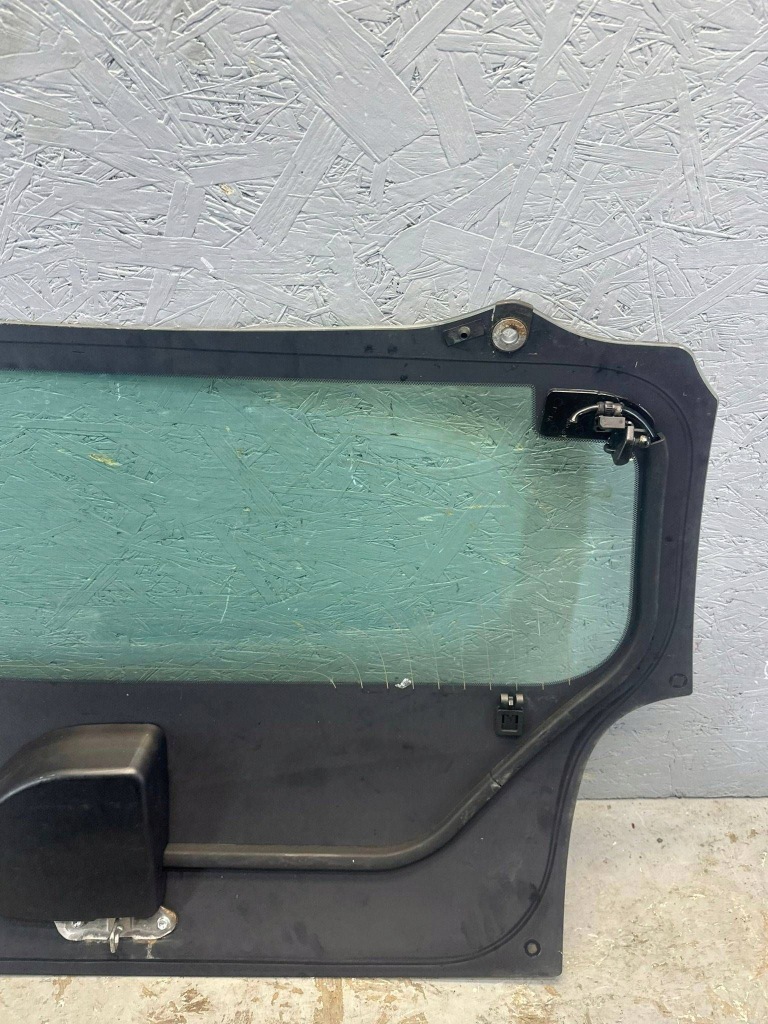 Купити Peugeot 108 кришка багажника задній скло