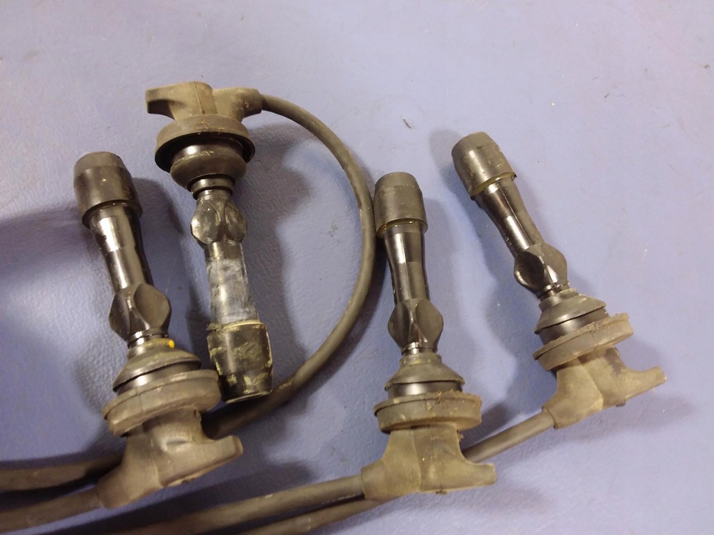 фото №6, Hyundai i10 i 1.2 катушка кабели зажигания 2730103000