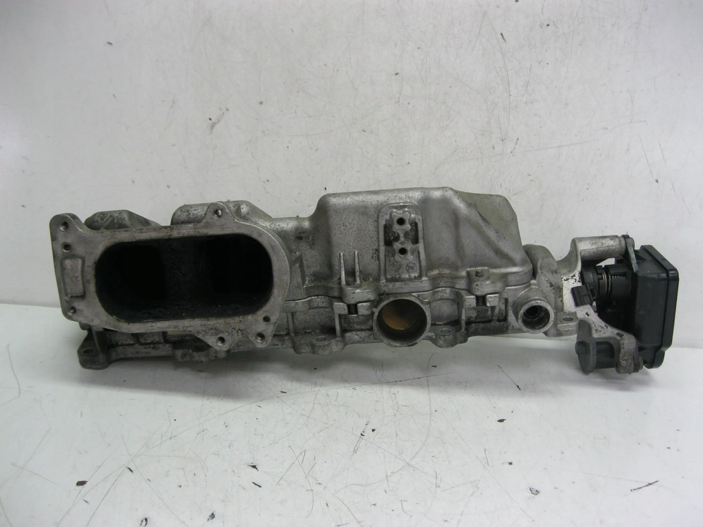 фото №1, Коллектор всасывающий a0000901337 mercedes