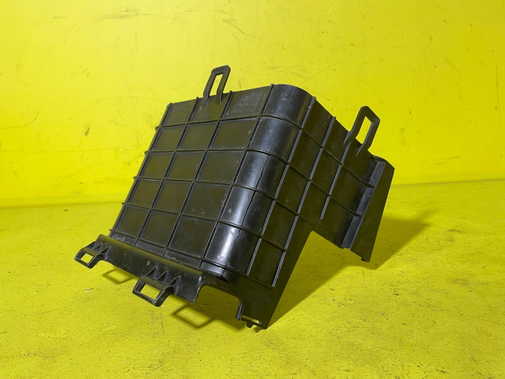 фото №4, Volkswagen golf - кришка акумулятора