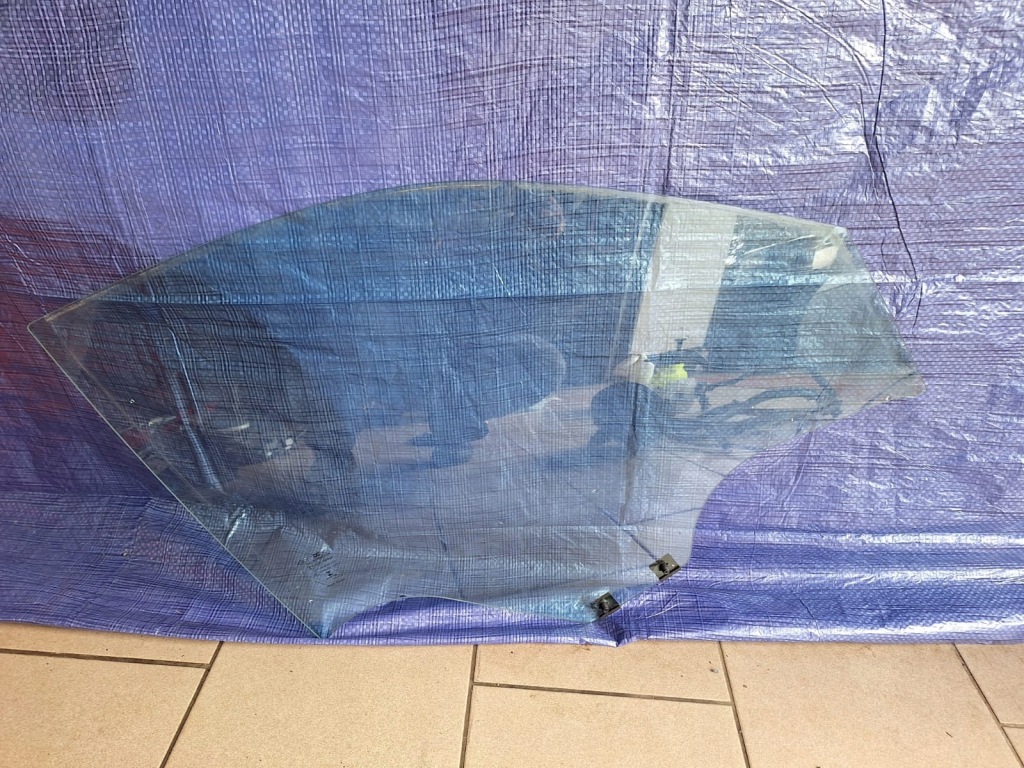 фото №1, Скло двері правий перед renault twingo iii 15r 1,0 sce