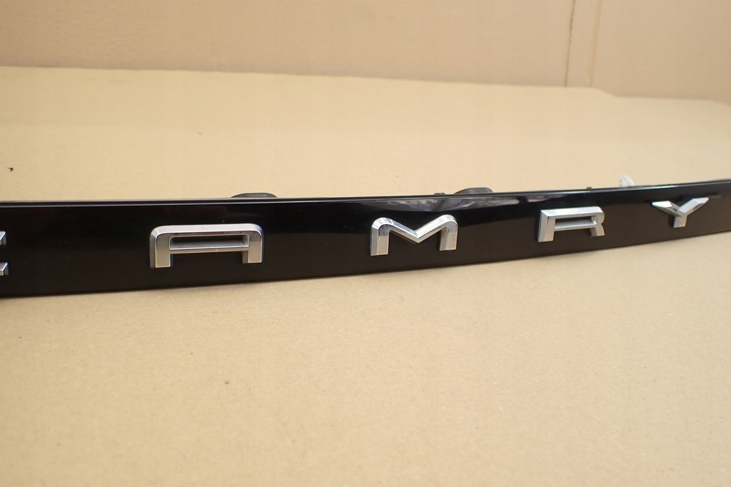 фото №9, Молдинг накладка toyota camry 17+ оригинальный номер 76801-33660/70/80/90