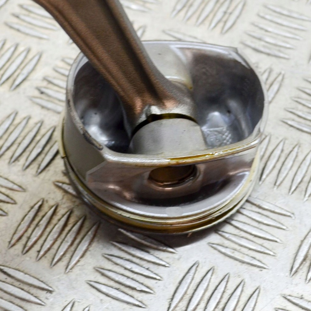 фото №6, Porsche cayenne 92a 2015 поршень