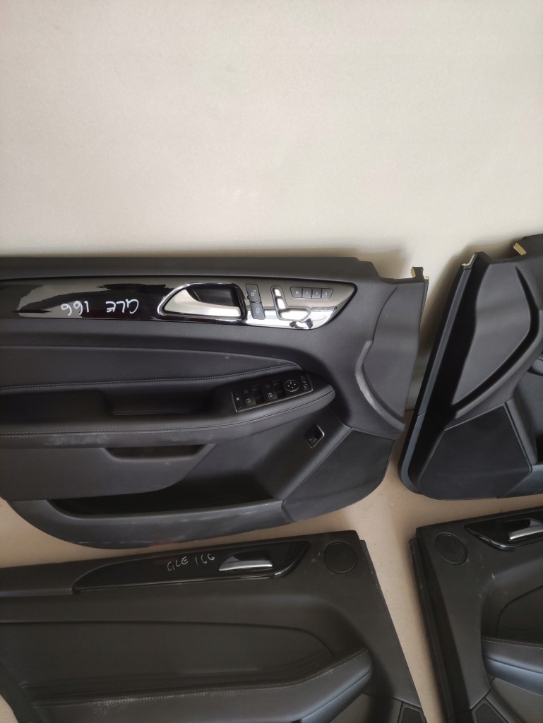 фото №5, Mercedes w166 gle suv середина сидіння заднє сидіння обшивки шкіра