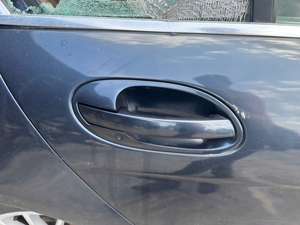 фото №1, Ручка правый задняя bmw 7 e65 toledoblau металлик